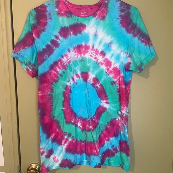 Nike Dri-FIT Multicolor Tee - Picture 1 of 4